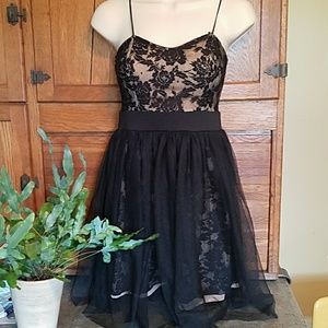 Finn + Clover little black dress Mini mesh lace M